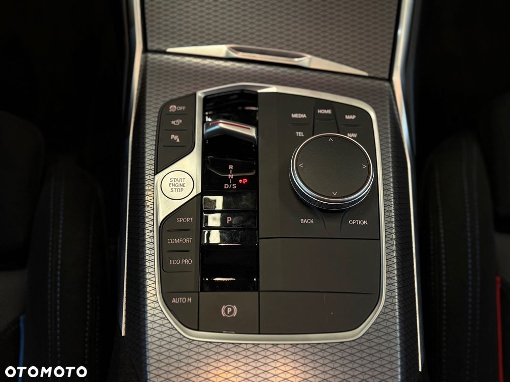 BMW Seria 3 330d xDrive mHEV M Sport - 25