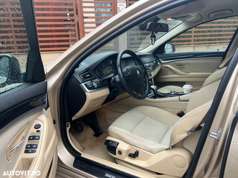 BMW Seria 5 525d Luxury Line - 17
