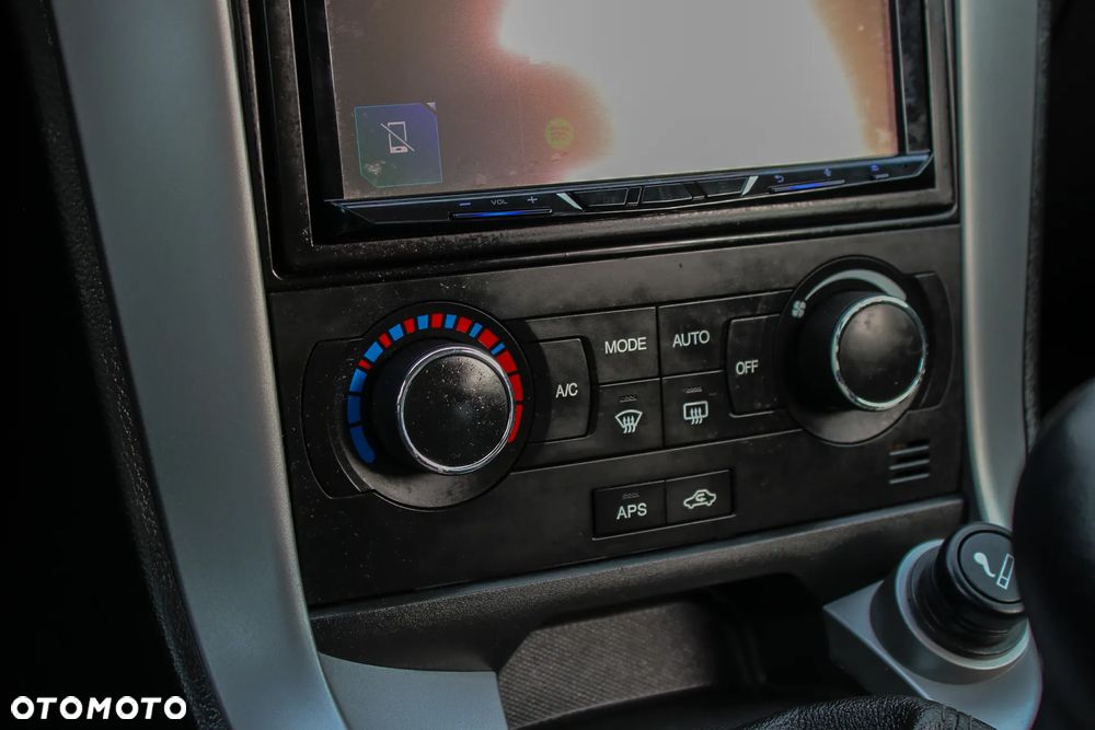 Chevrolet Captiva - 24