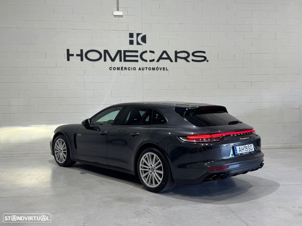Porsche Panamera Sport Turismo 4 E-Hybrid - 4