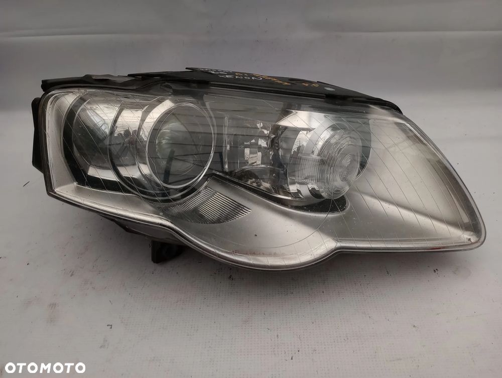 Lampa Przednia Prawy Przód P.P. VW Passat B6 Bi Xenon Skrętny  Europa - 1