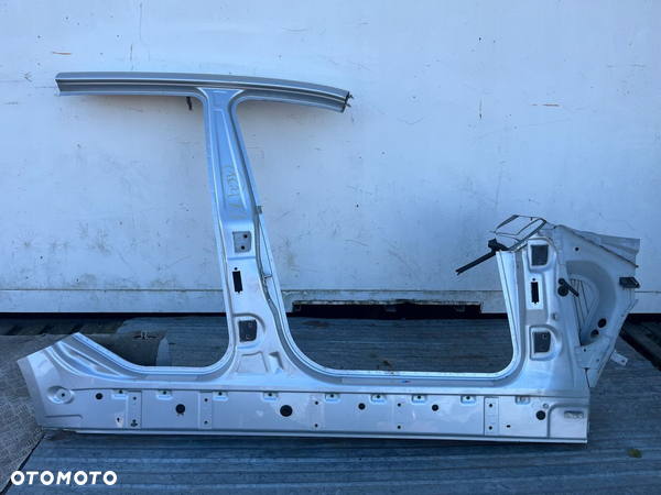Prog poszycie slupek prawy 354/7 TITANSILBER METALLIC BMW X3 E83