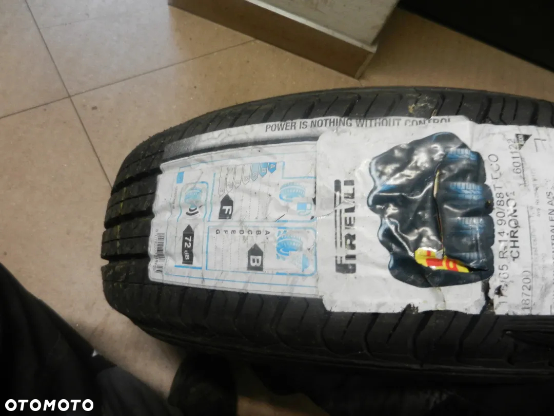 Opona pojedyńcza 175/65r14c pirelli chrono serie 2 7,3mm nowa lato - 2