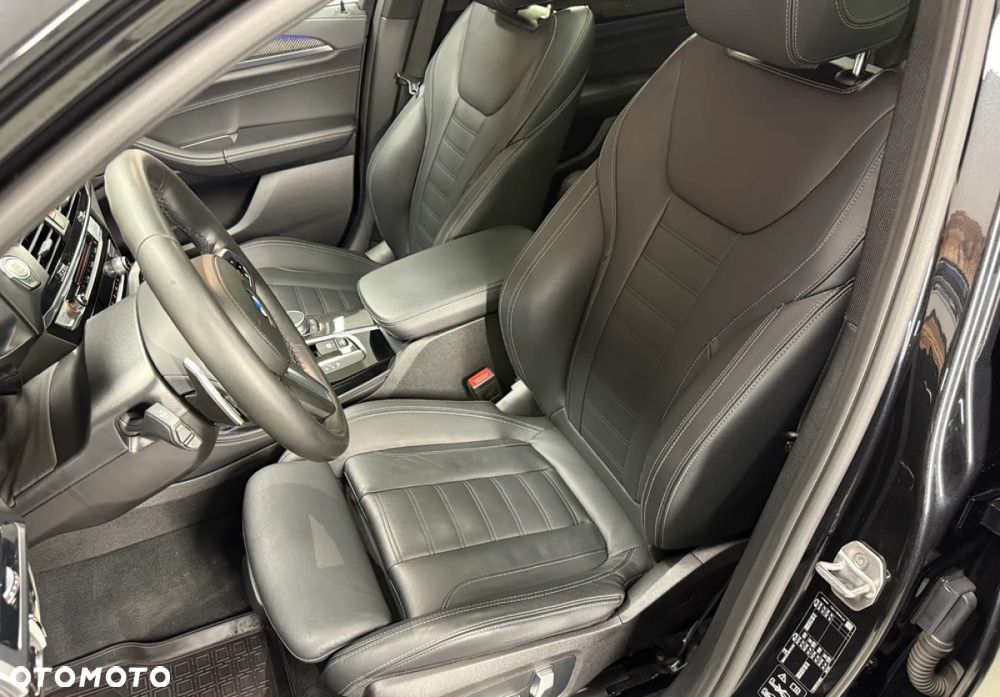 BMW X4 - 31