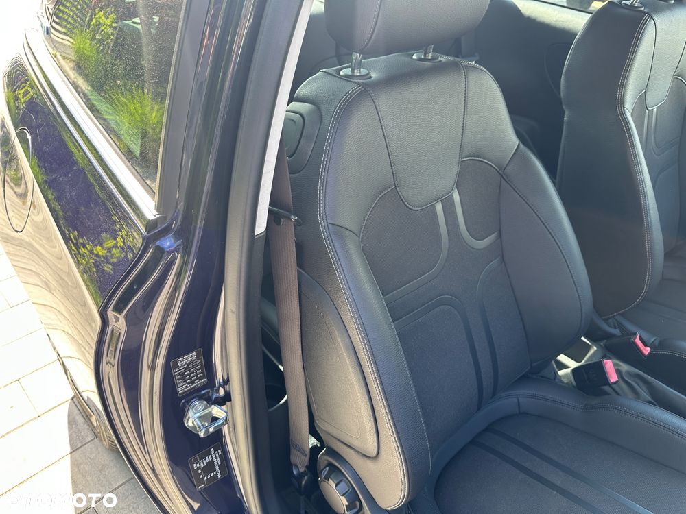 Opel Adam ver-1-4-cosmo - 15