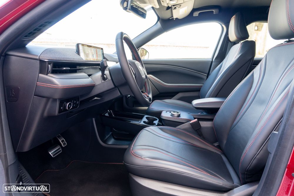 Ford Mustang Mach-E 98.7 kWh Premium - 27