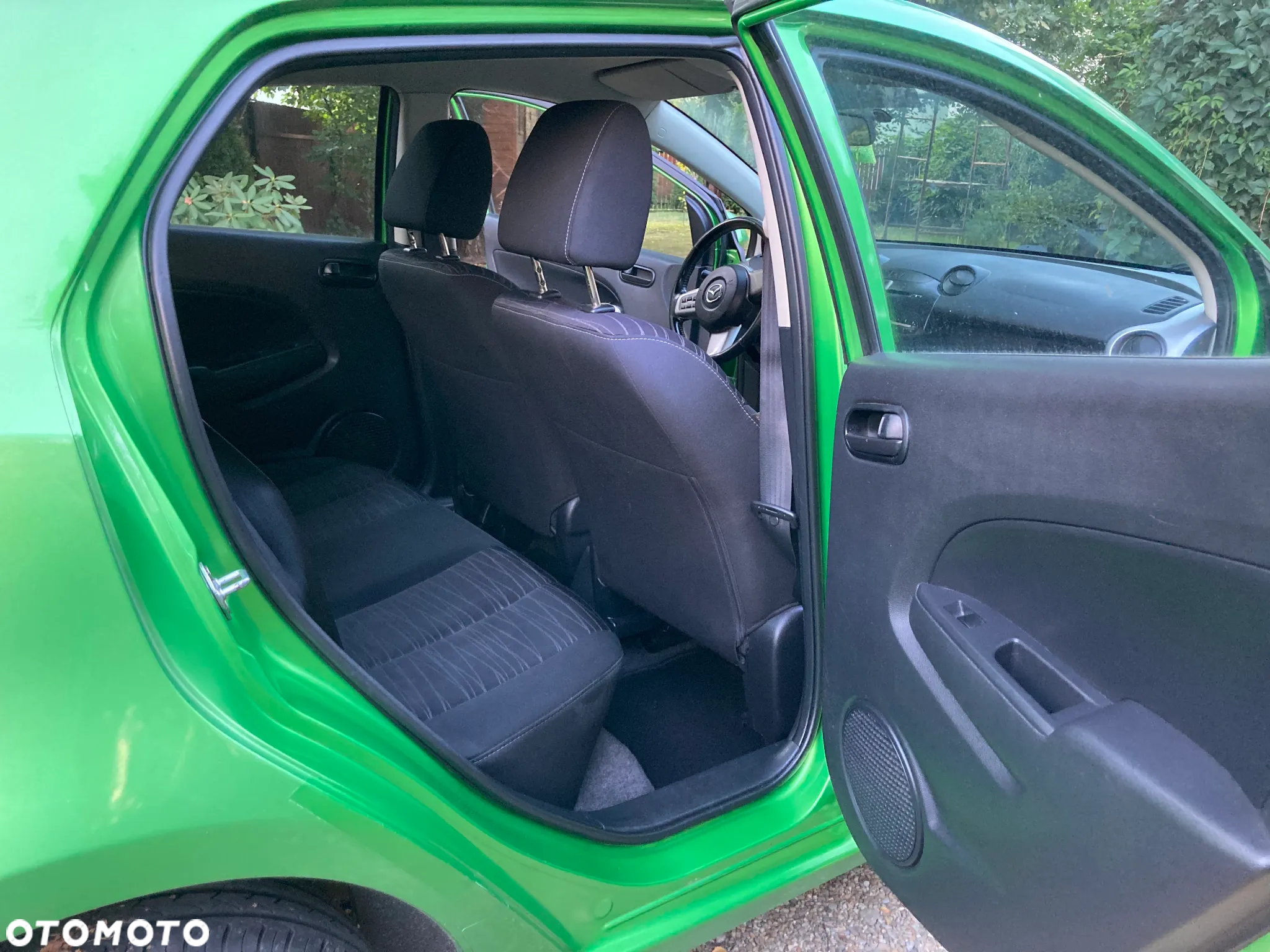 Mazda 2 - 6