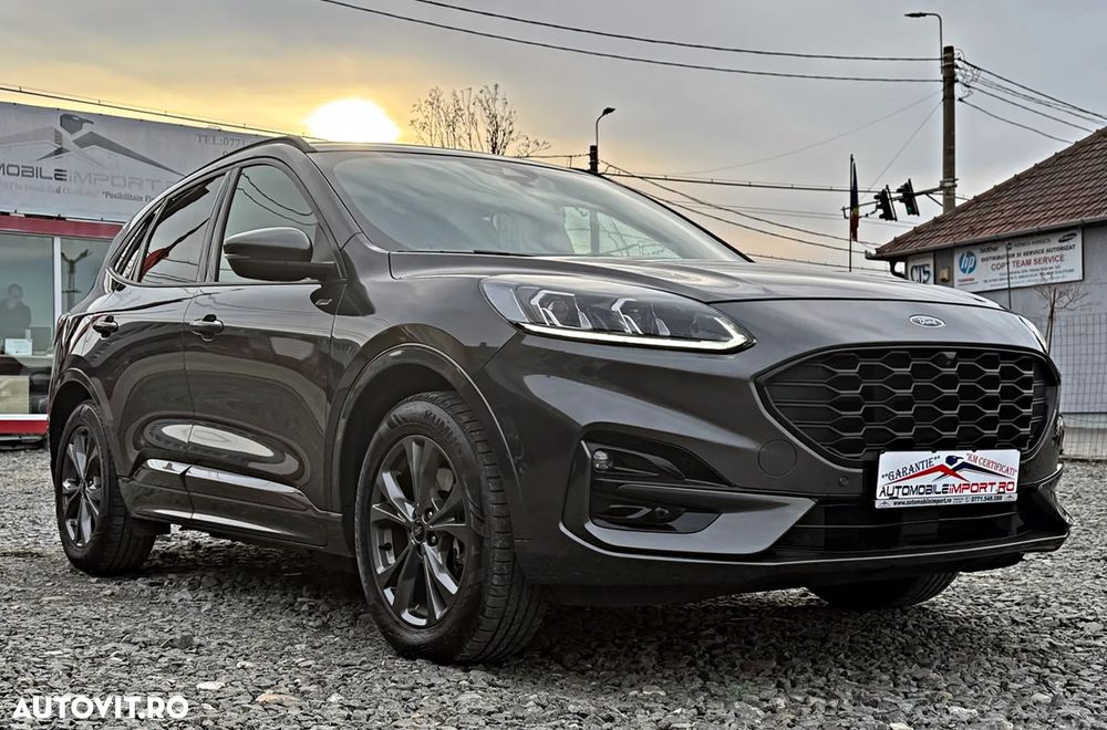 Ford Kuga 2.5 Duratec PHEV ST-LINE X - 32