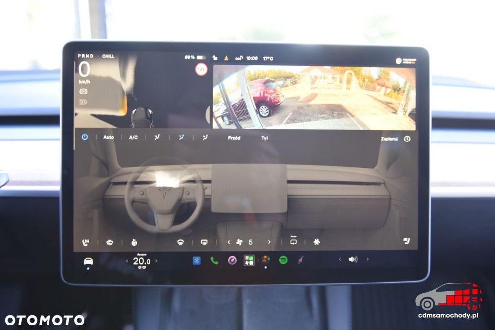 Tesla Model Y - 29