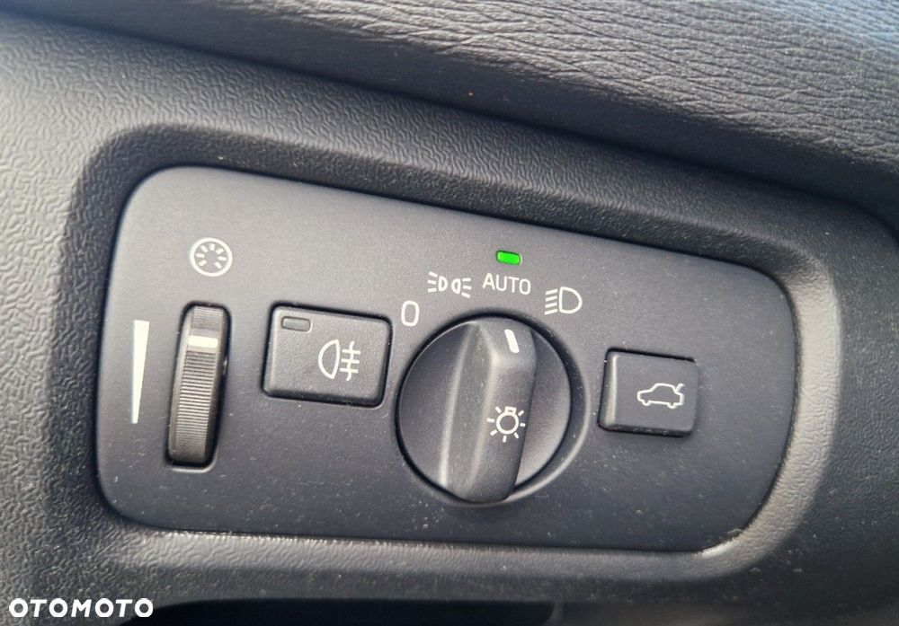 Volvo V40 T2 You - 30