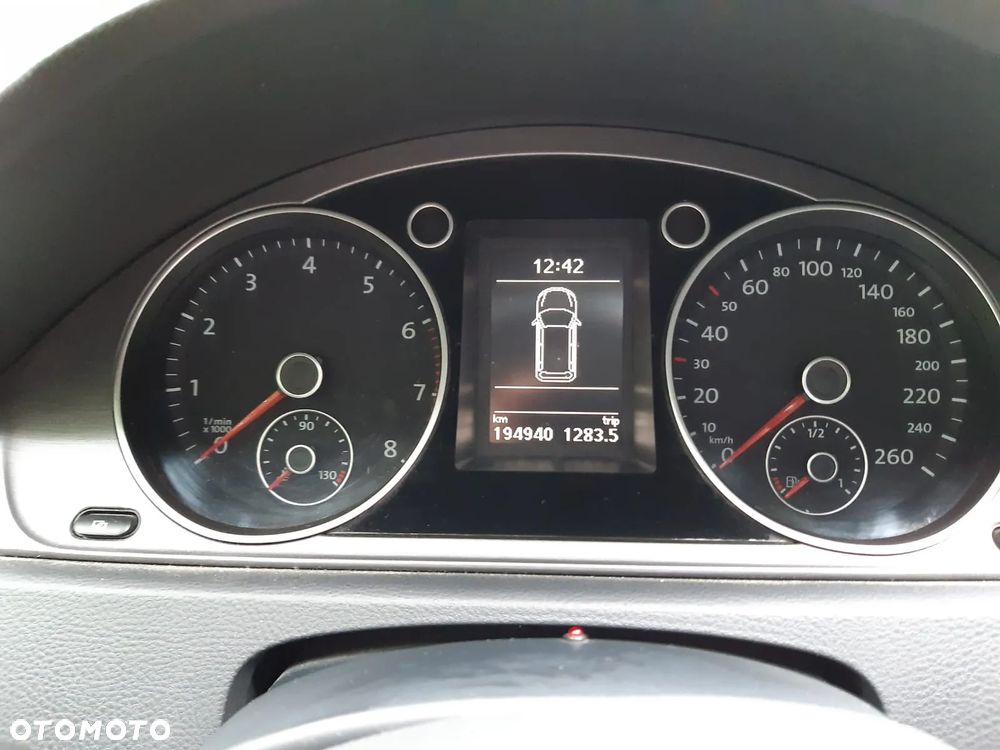 Volkswagen Passat 1.8 TSI Comfortline - 12