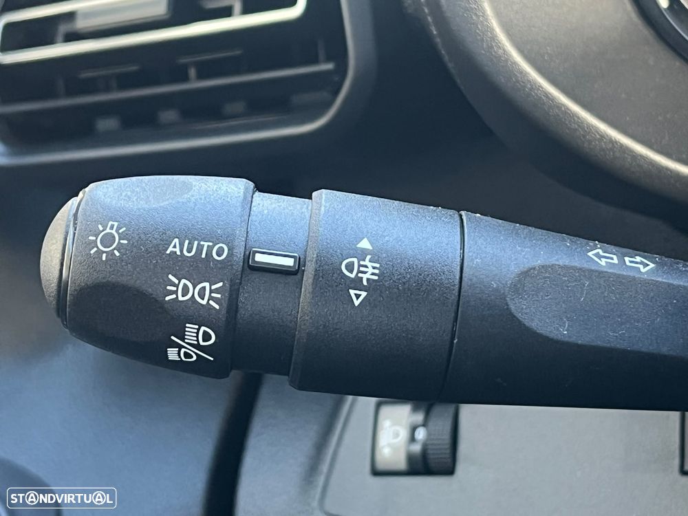 Opel Combo Cargo M Elétrico 50kWh - 11