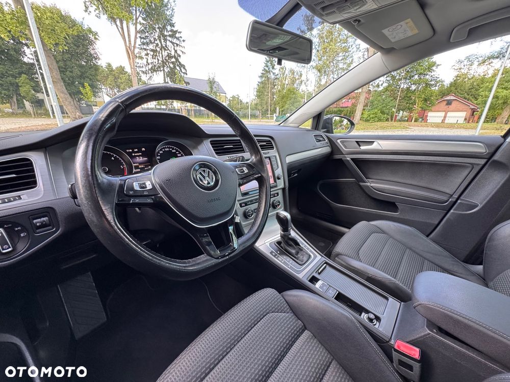 Volkswagen Golf Variant - 33