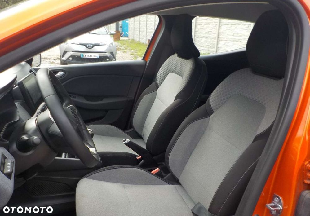 Renault Clio - 27