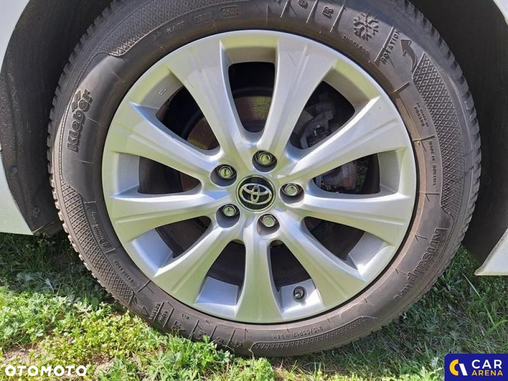 Toyota Camry - 13