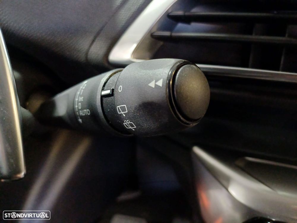 Peugeot 5008 1.5 BlueHDi Allure Pack EAT8 - 18