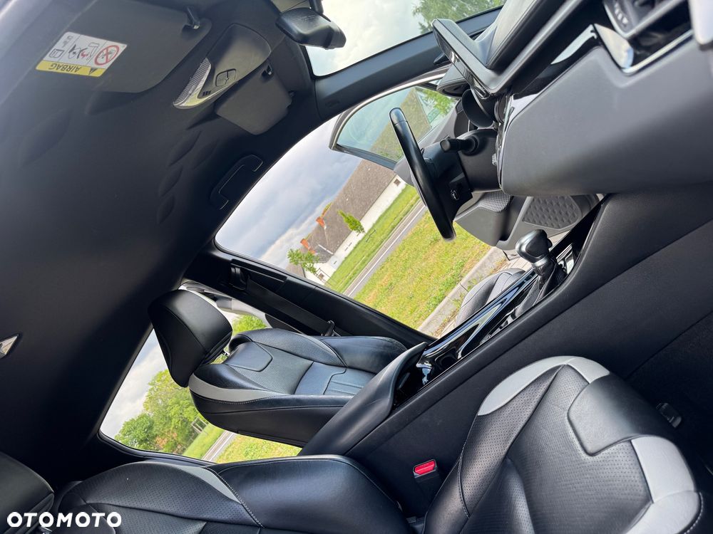 Toyota C-HR - 16