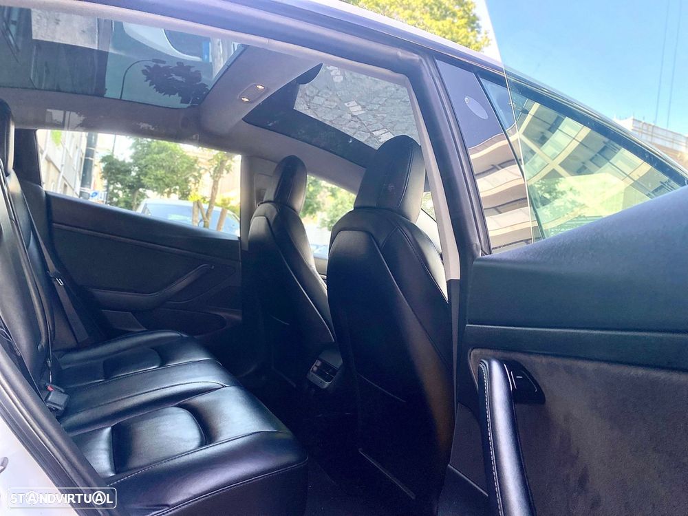 Tesla Model 3 Standard Range Plus RWD - 24