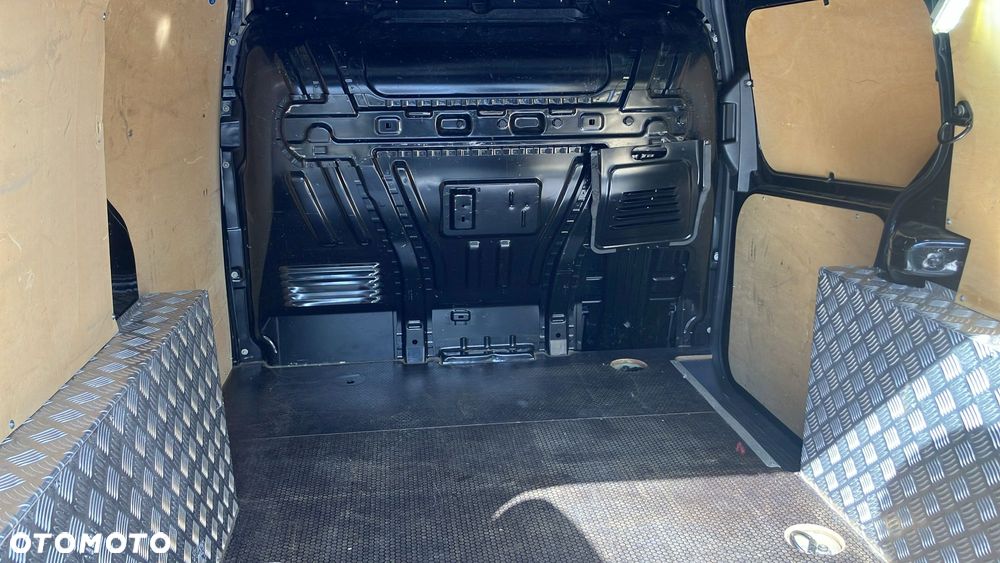 Ford Transit Grand Connect Long - 8