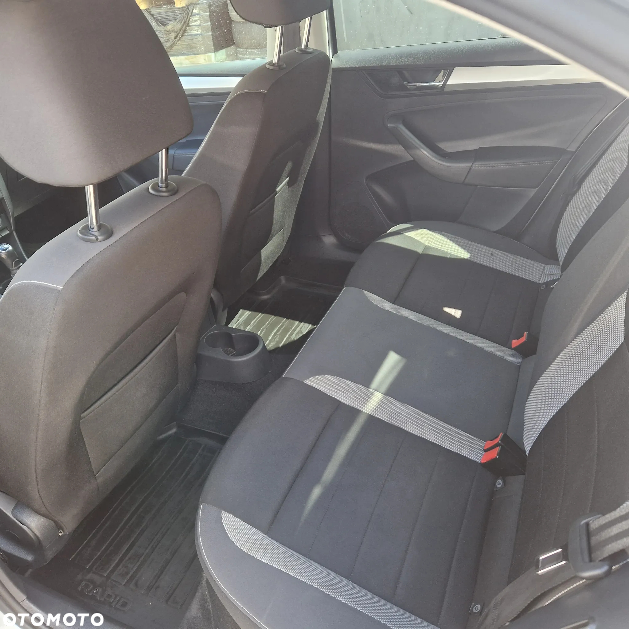 Skoda RAPID - 11