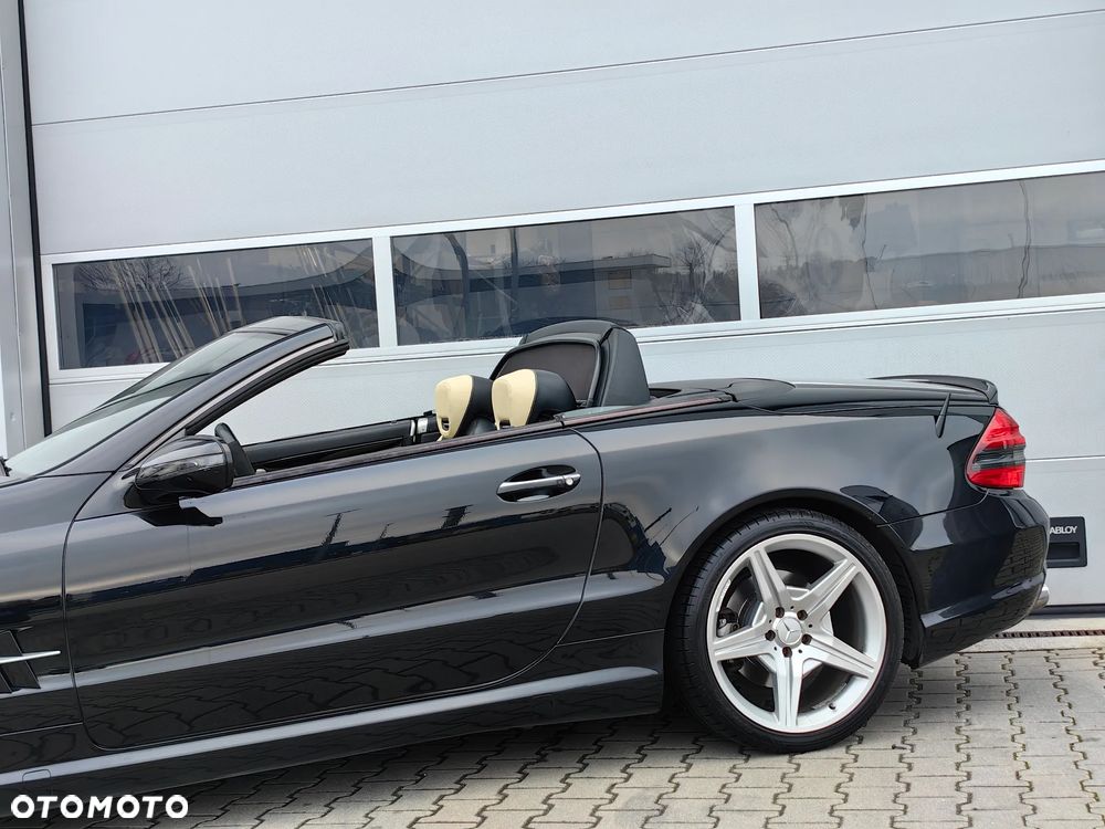 Mercedes-Benz SL 500 - 35