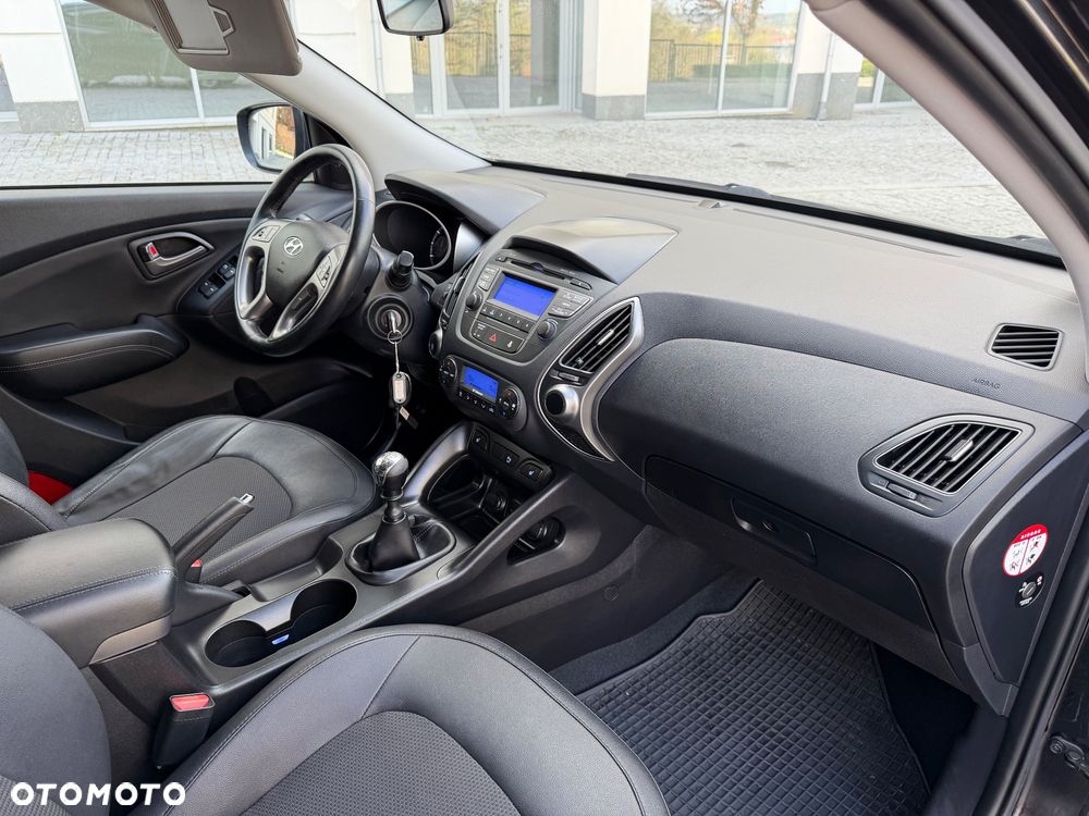 Hyundai ix35 blue 1.6 2WD Finale Silver - 21