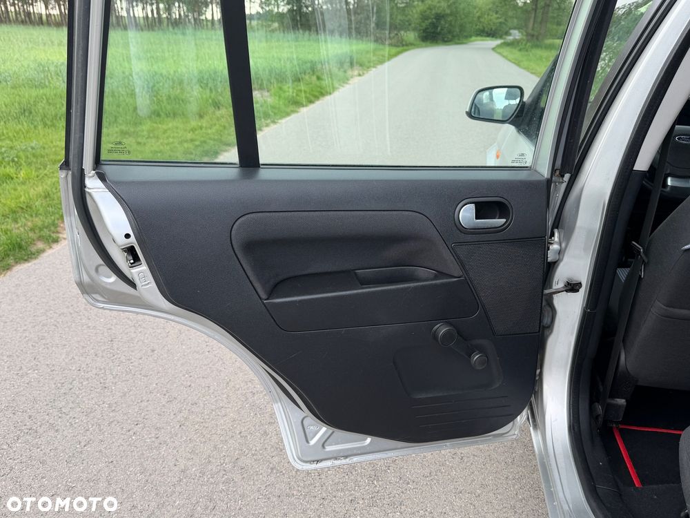 Ford Fusion 1.4 Elegance - 24