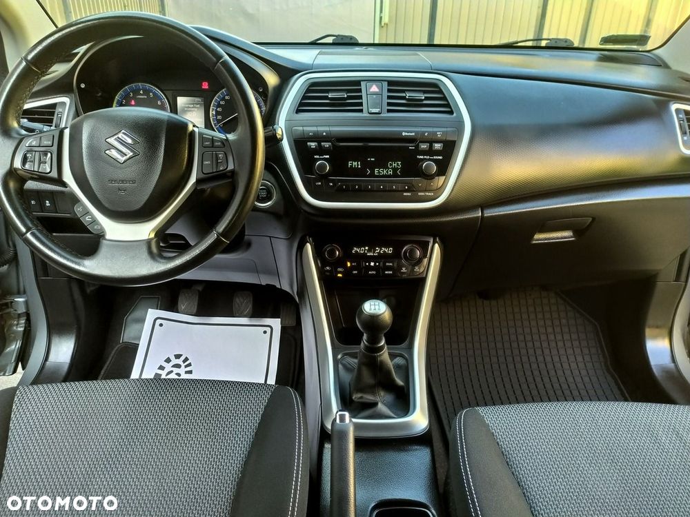 Suzuki SX4 S-Cross - 16