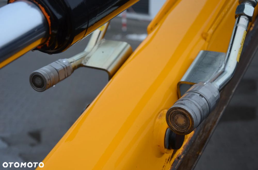 JCB 3CX PLUS / SILNIK 4,8L 109km / POWERSLIDE / KLIMA / SZYBKOZŁĄCZE / DWUKIERUNKOWA INSTALACJA / 20" / ZAMEK - 9