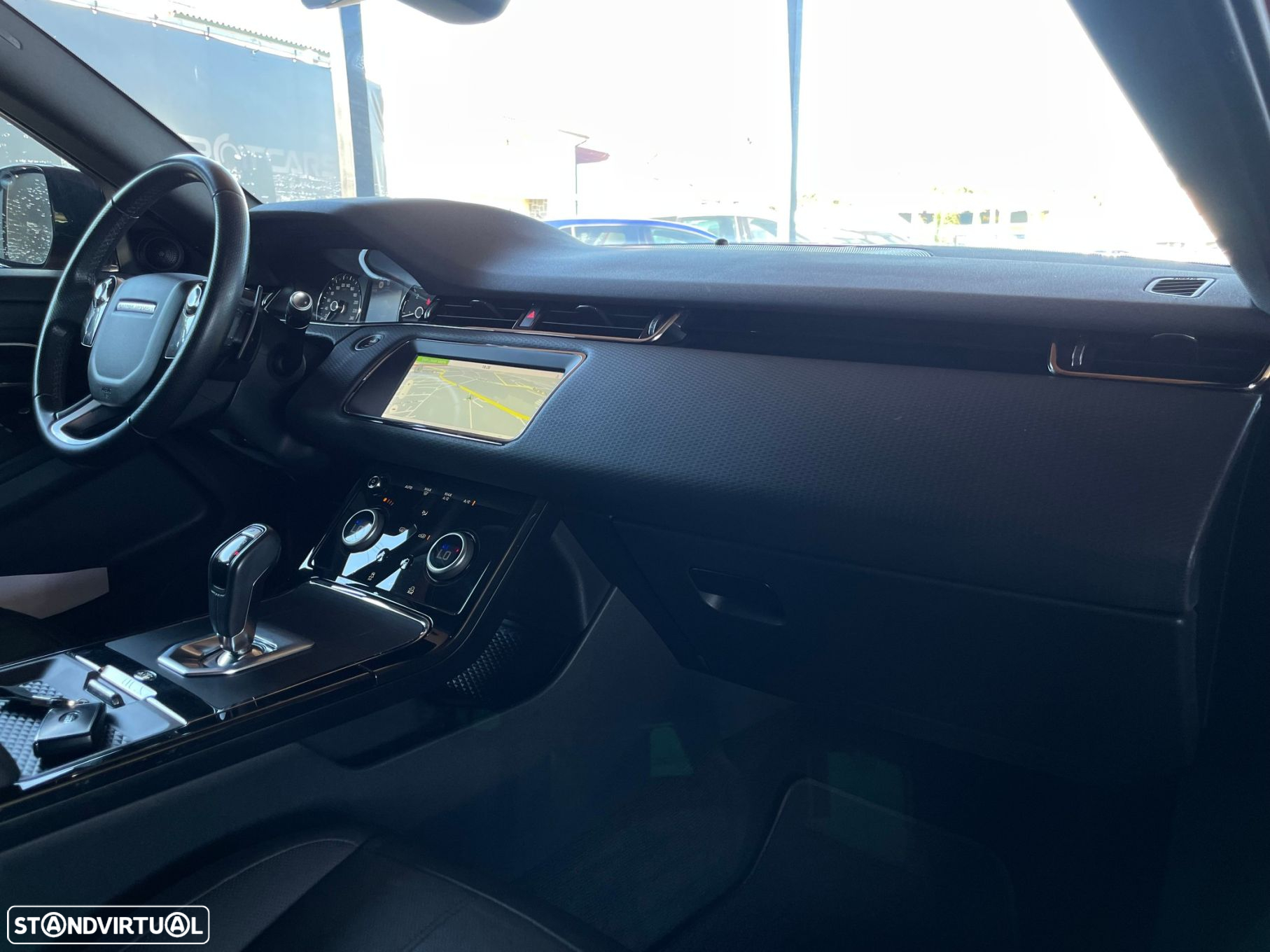 Land Rover Range Rover Evoque 2.0 D150 AWD R-Dynamic S Auto - 15