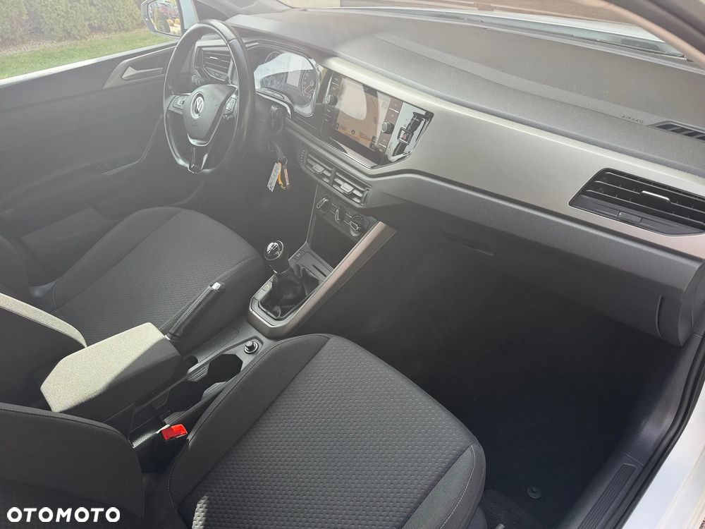 Volkswagen Polo - 15