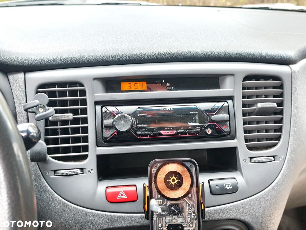 Kia Rio 1.4 Comfort - 12