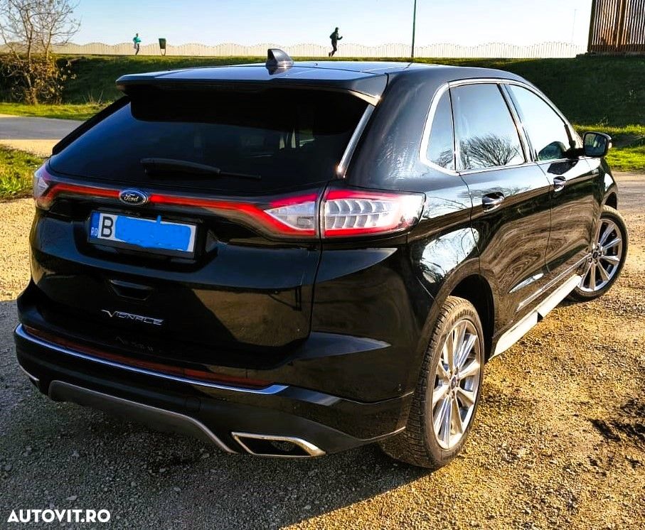 Ford Edge 2.0 TDCi Powershift Titanium - 3
