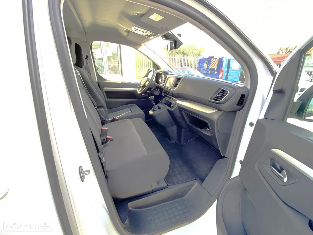 Peugeot Traveller 2.0 BlueHDi L2H1 Standard - 16