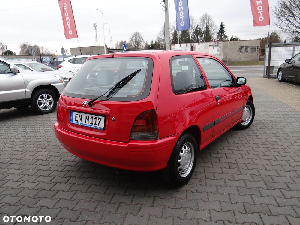 Toyota Starlet - 4