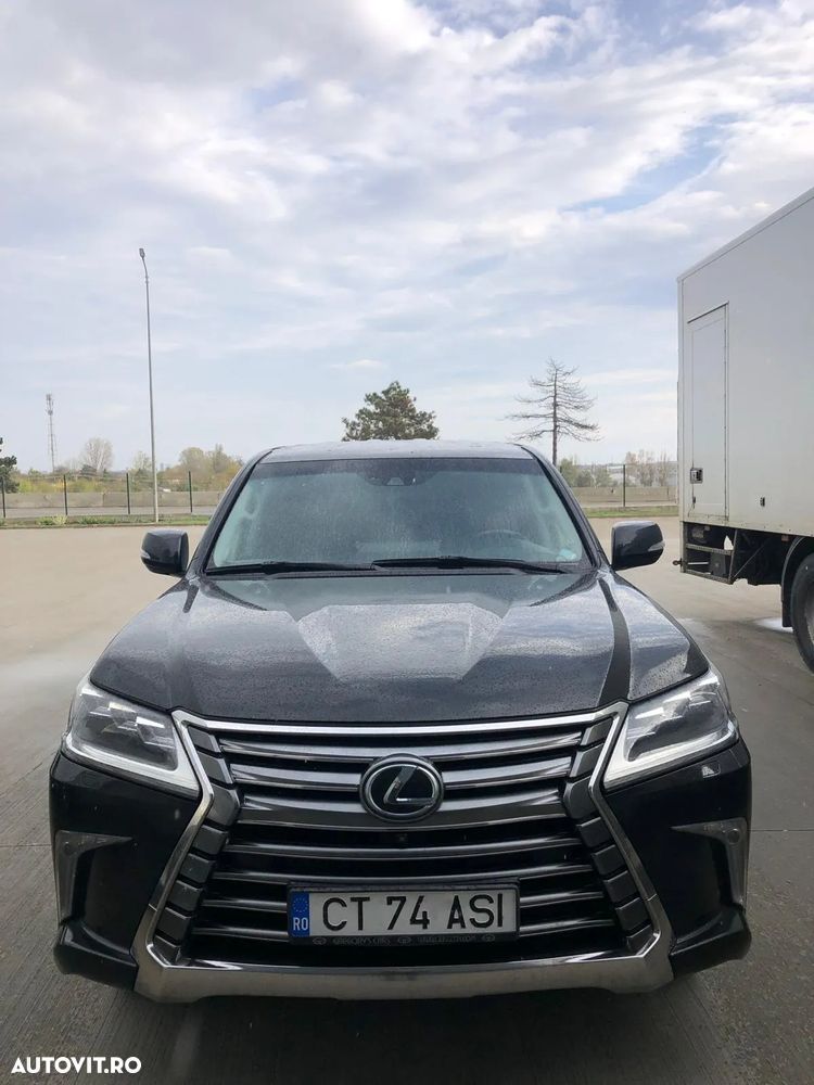 Lexus Seria LX - 1