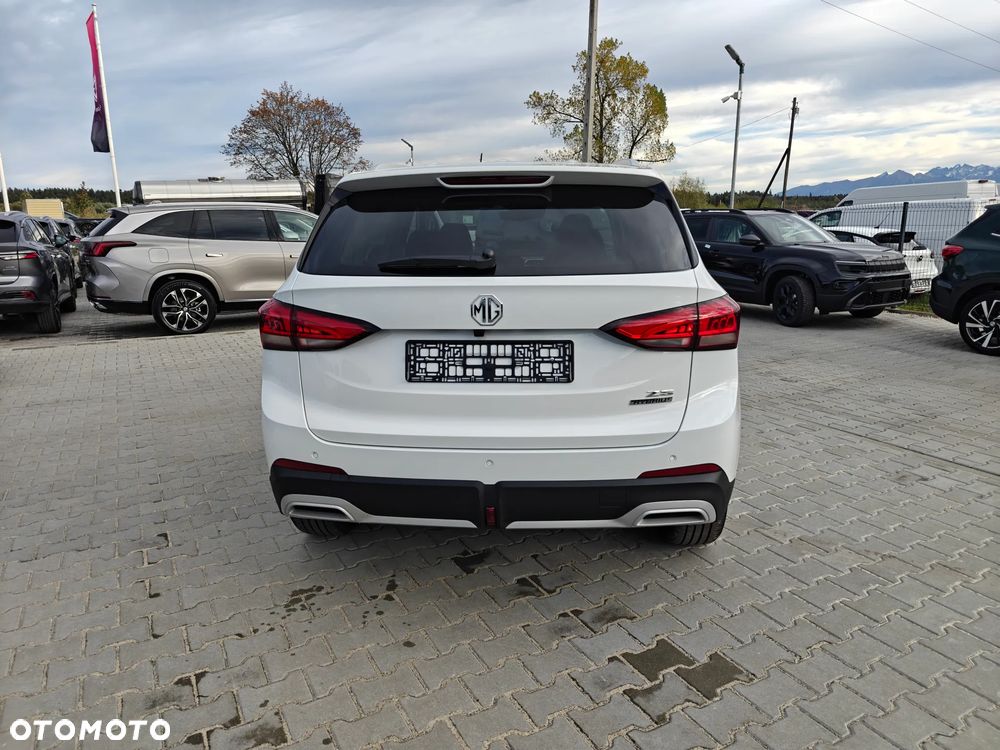 MG ZS Hybrid+ - 6