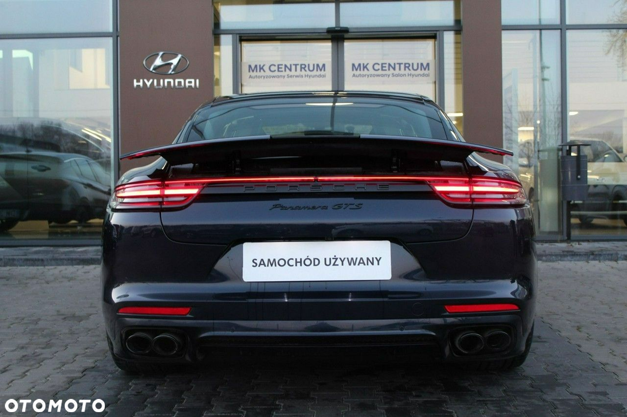 Porsche Panamera - 8