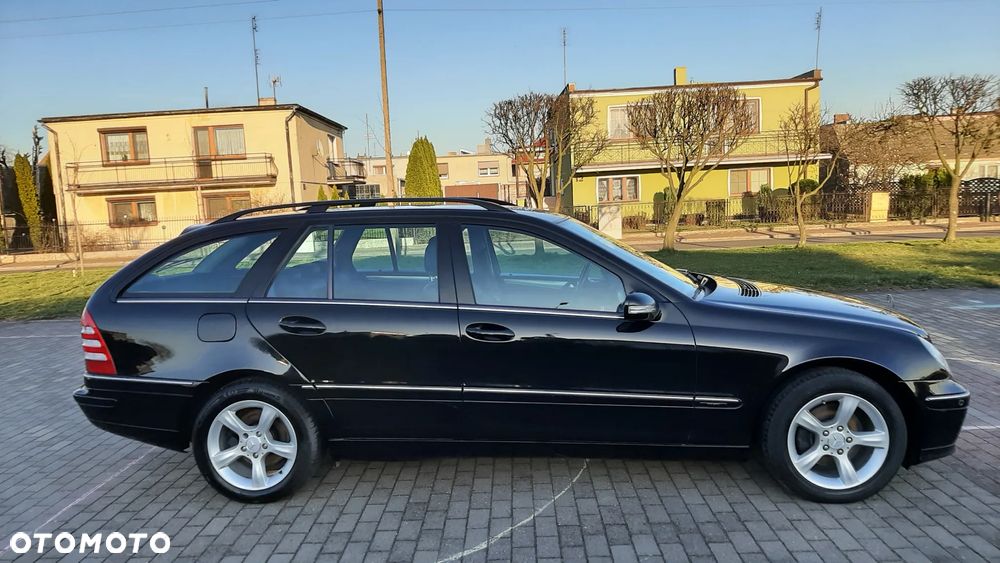 Mercedes-Benz Klasa C 180 Kompressor Avantgarde - 23