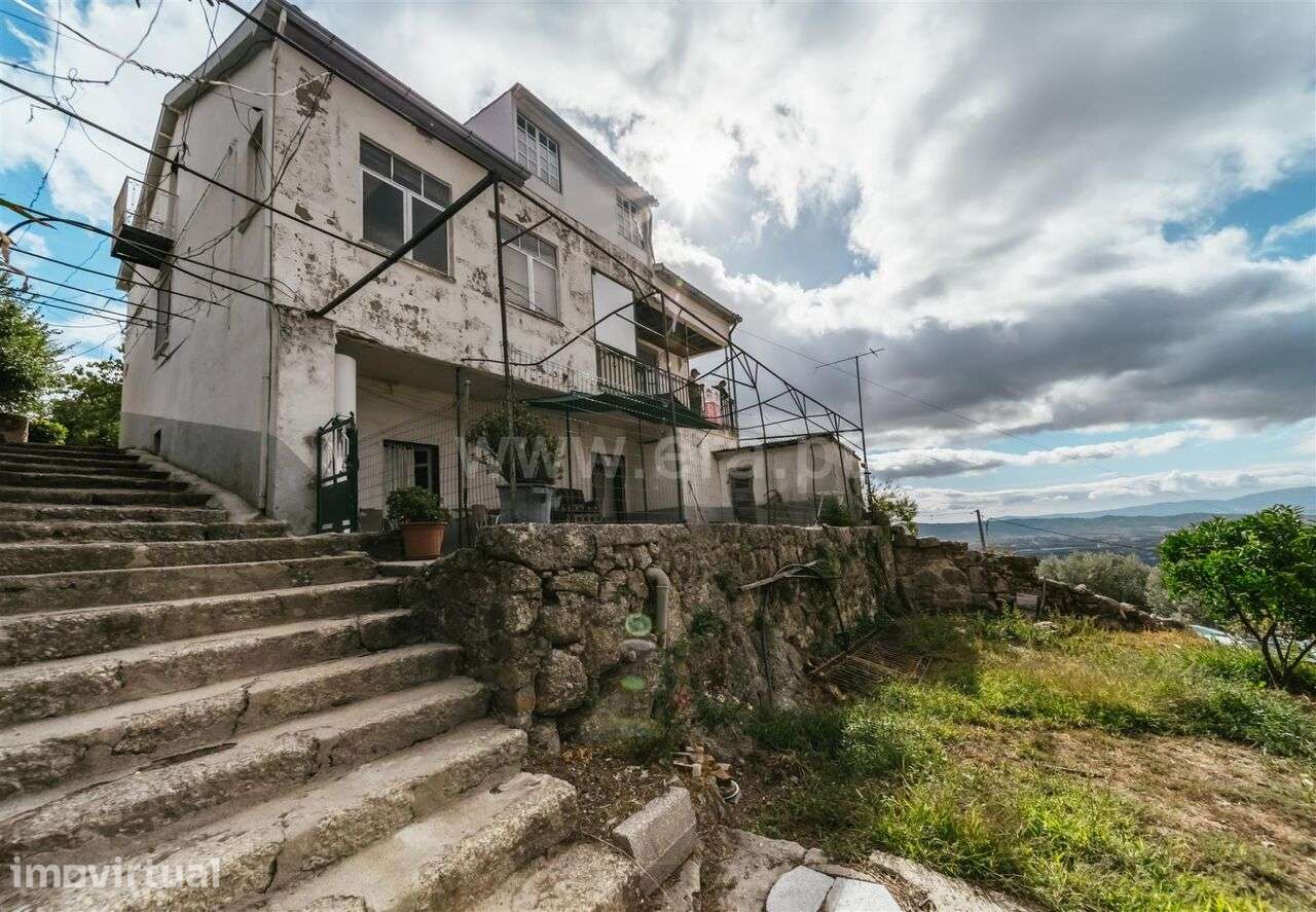 Moradia Isolada T6 / Covilhã, Vila do Carvalho - Grande imagem: 2/20