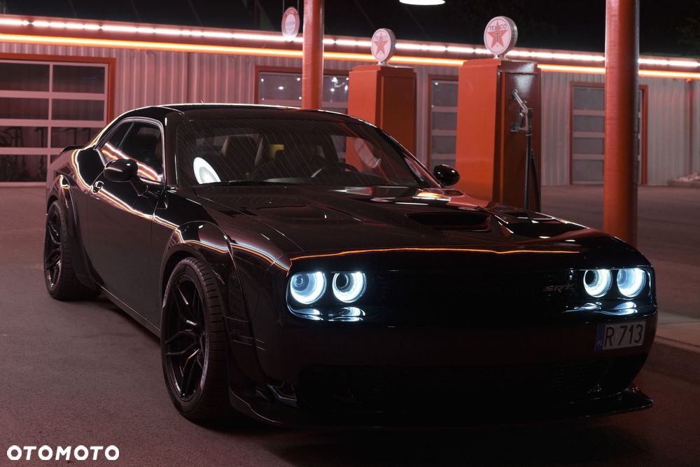 Dodge Challenger 6.2 Hellcat Widebody - 9