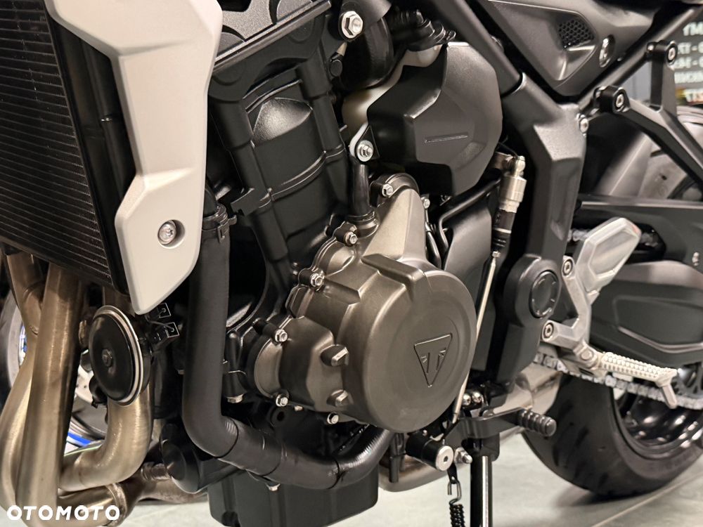 Triumph Trident - 36