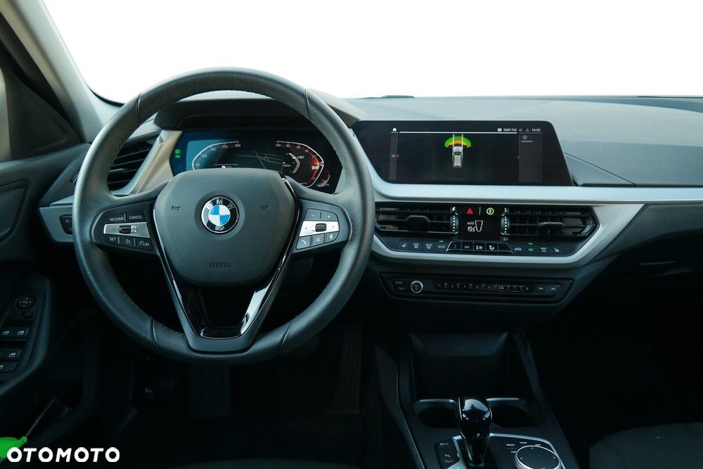 BMW Seria 1 - 18