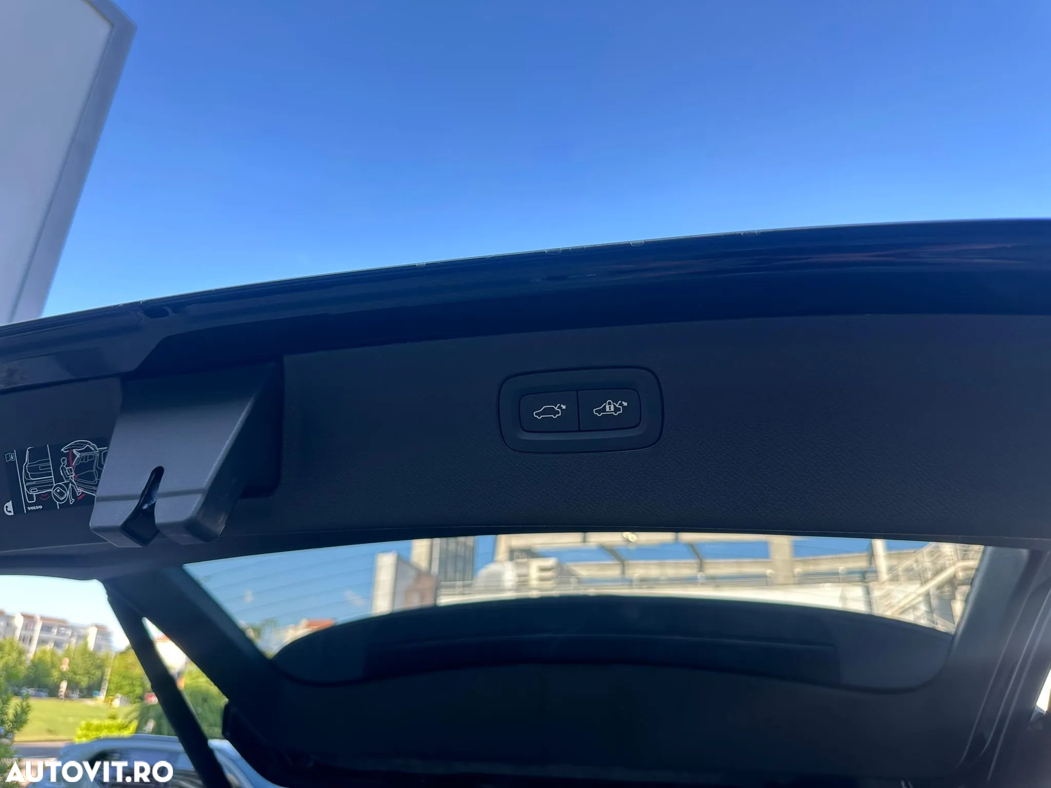 Volvo XC 90 T8 AWD PHEV Ultra Dark - 20