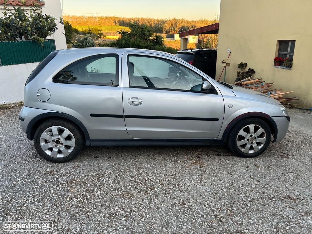 Opel Corsa 1.3 CDTI Essentia - 4