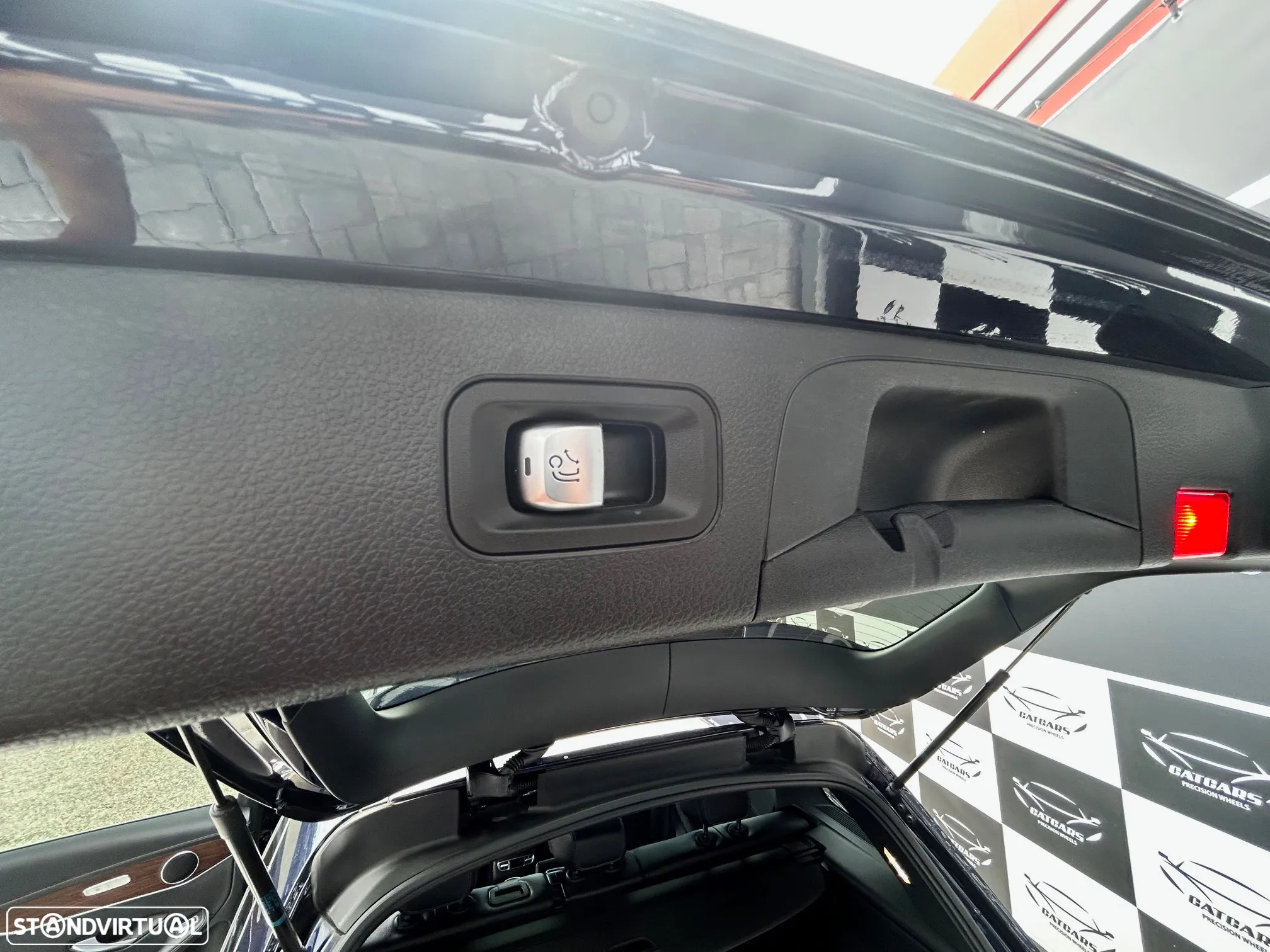 Mercedes-Benz GLC 300 de 4Matic - 32