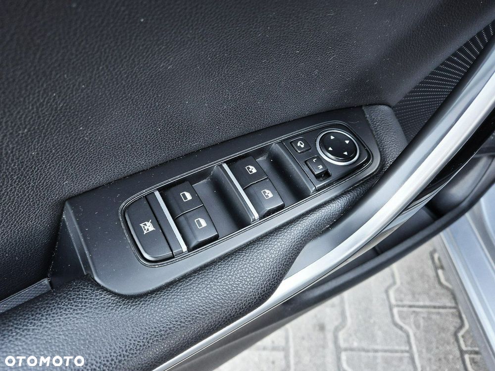 Kia Ceed 1.6 GDI PHEV L Business Line DCT - 13