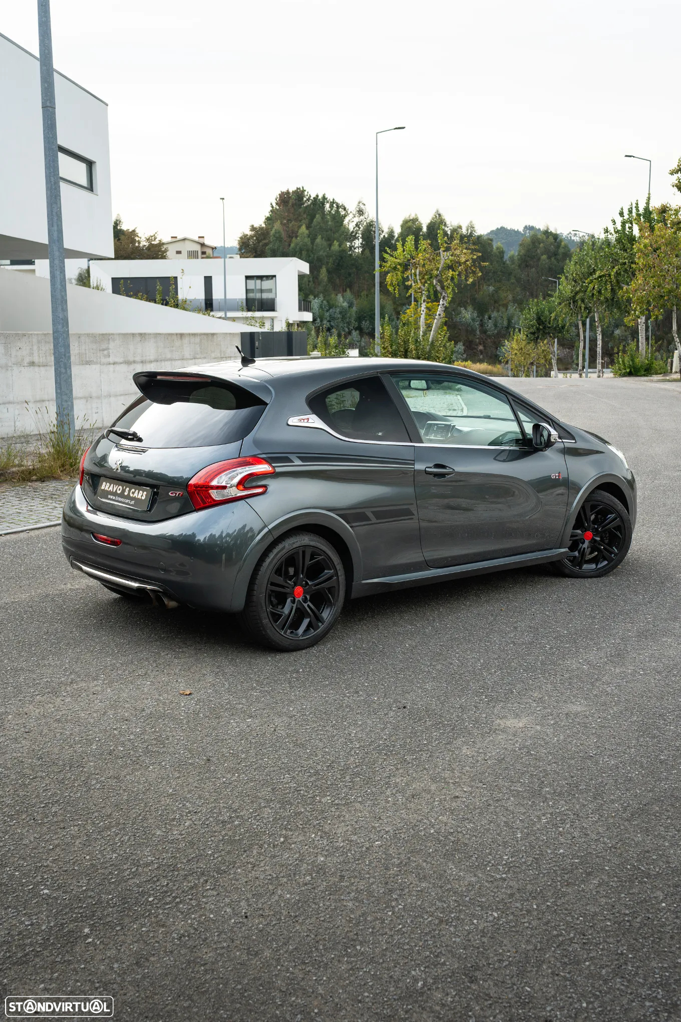 Peugeot 208 1.6 e-THP GTi - 5