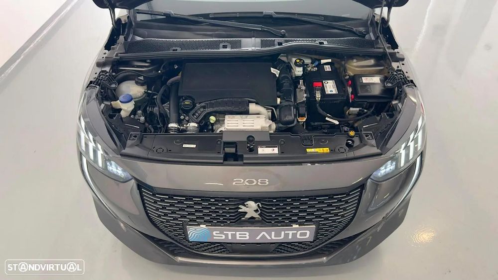 Peugeot 208 - 44