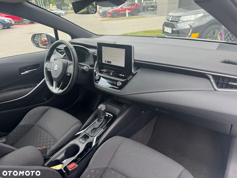 Suzuki Swace 1.8 Hybrid Premium Plus CVT - 8